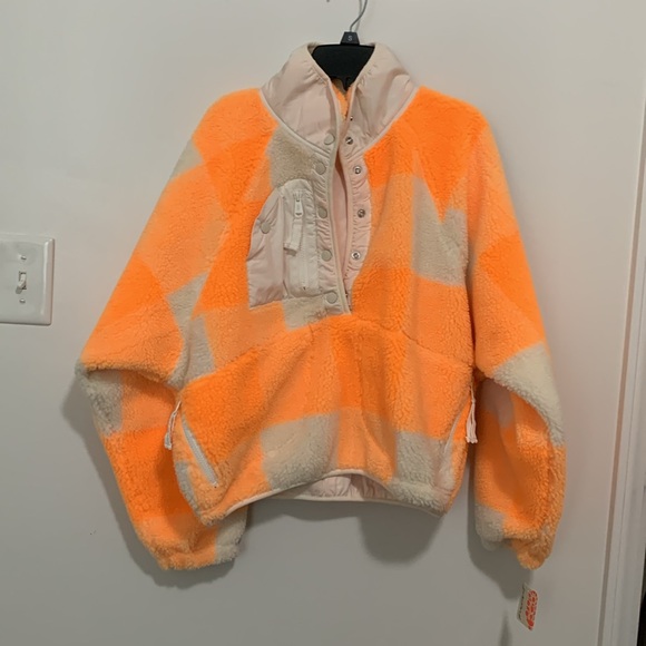 FP MOVEMENT Rocky Ridge Hit The Slopes Pullover Electric Orange Gingham Sherpa - Picture 7 of 14